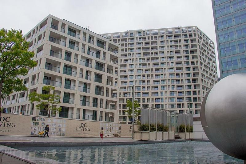 Amazing Austria Center Apartment Near Uno City Вена Экстерьер фото