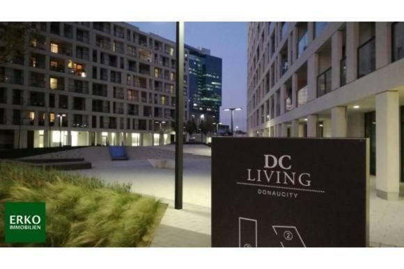 Amazing Austria Center Apartment Near Uno City Вена Экстерьер фото